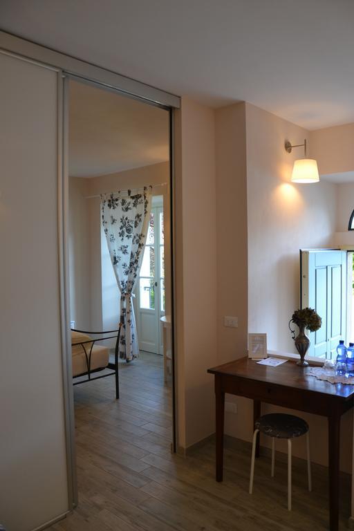 B&B Le Darsene Cannobio Oda fotoğraf