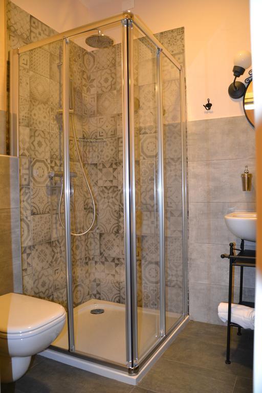 B&B Le Darsene Cannobio Oda fotoğraf